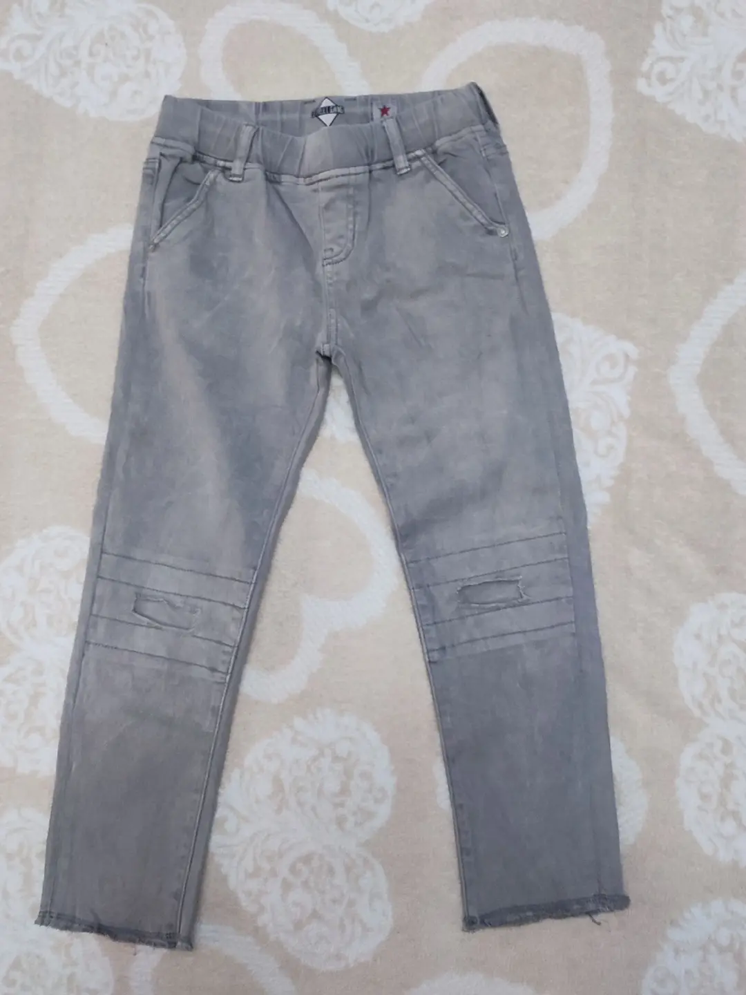 Jeans bambina con vite elasticizzata 