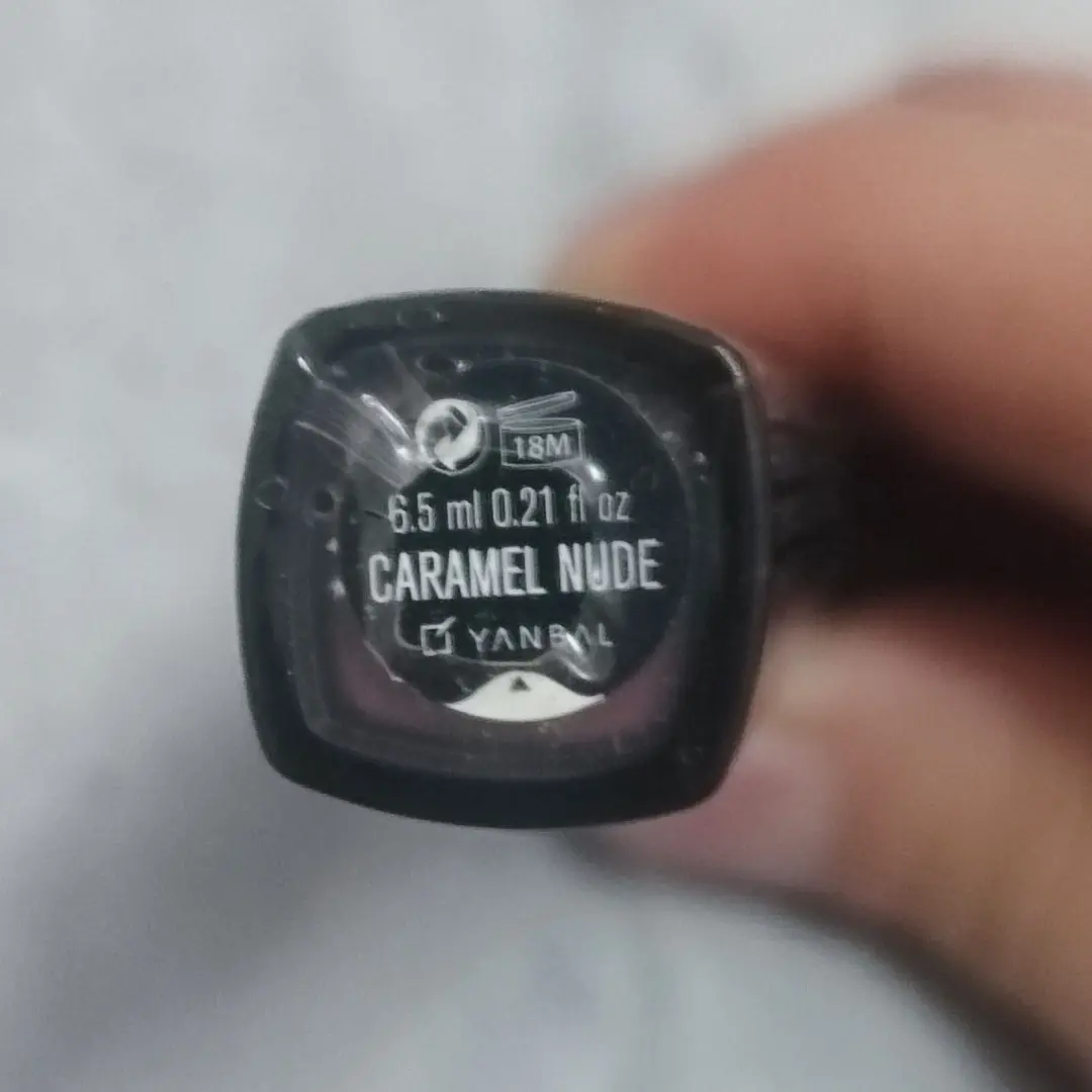 Yanbal Hydra Lip Labial Caramel Nude